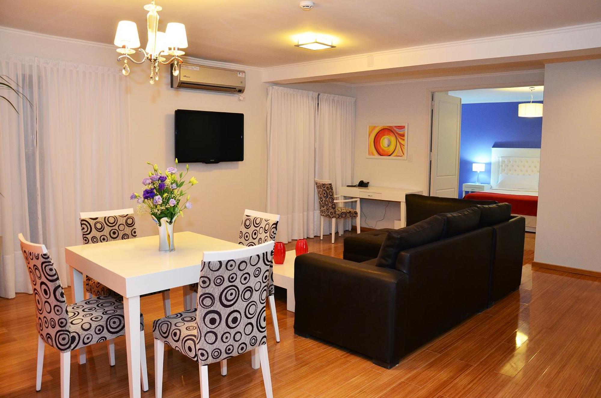 Le Parc Hotel&Suite Villa María Exteriér fotografie
