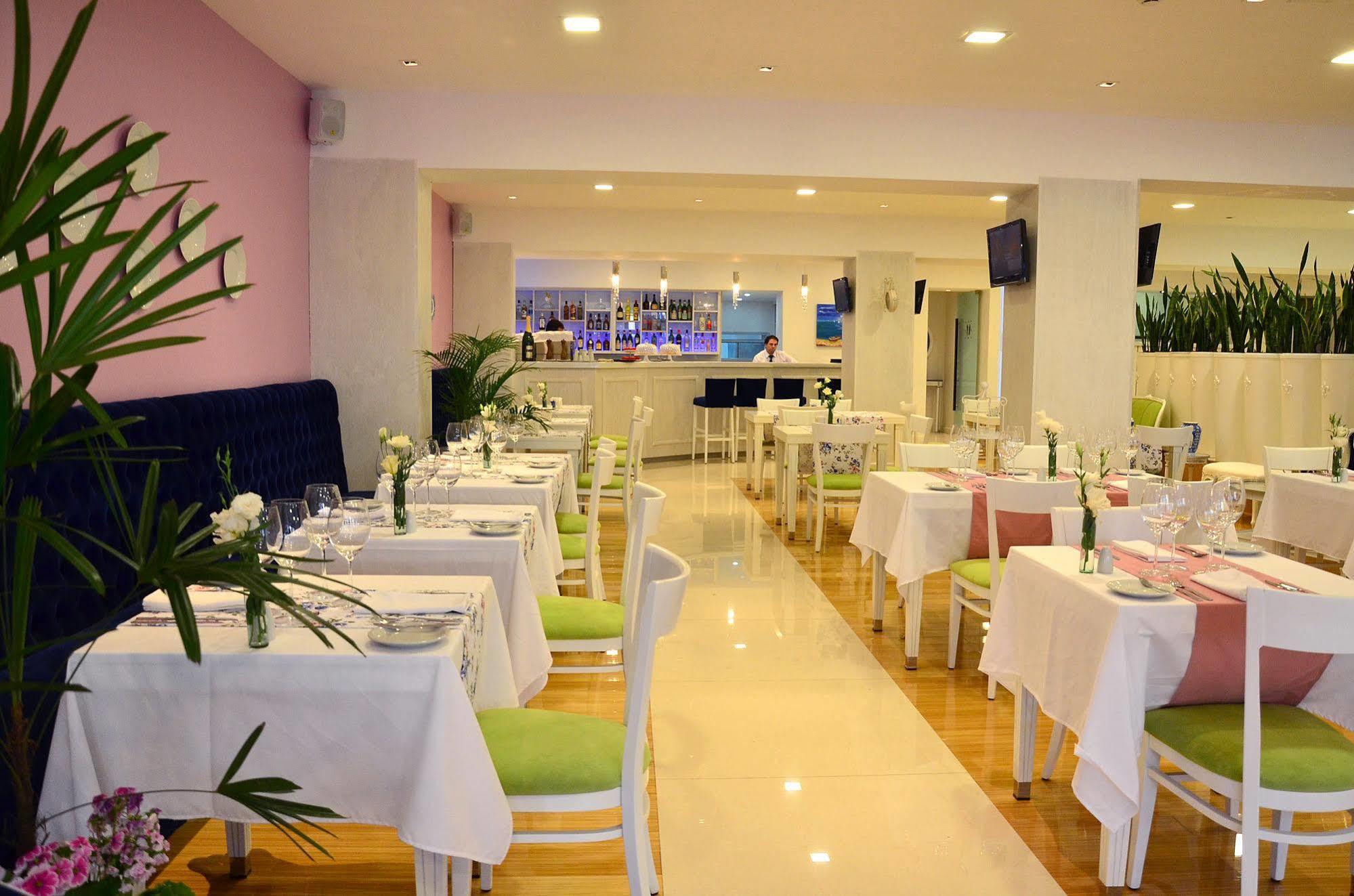 Le Parc Hotel&Suite Villa María Exteriér fotografie